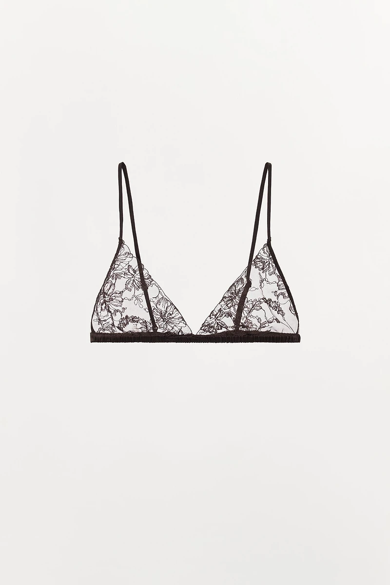 LACE TRIM TRIANGLE BRA