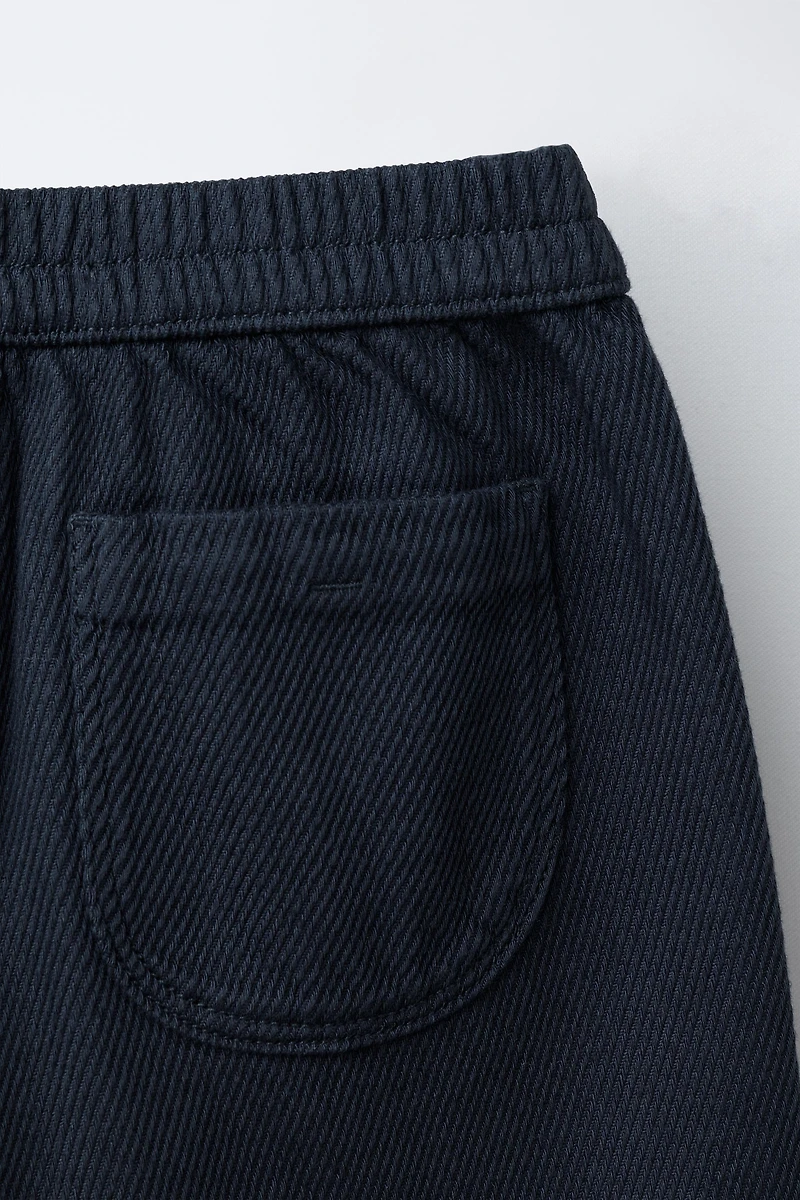 PANTALON DOUX AU TOUCHER AVEC BOUTONS