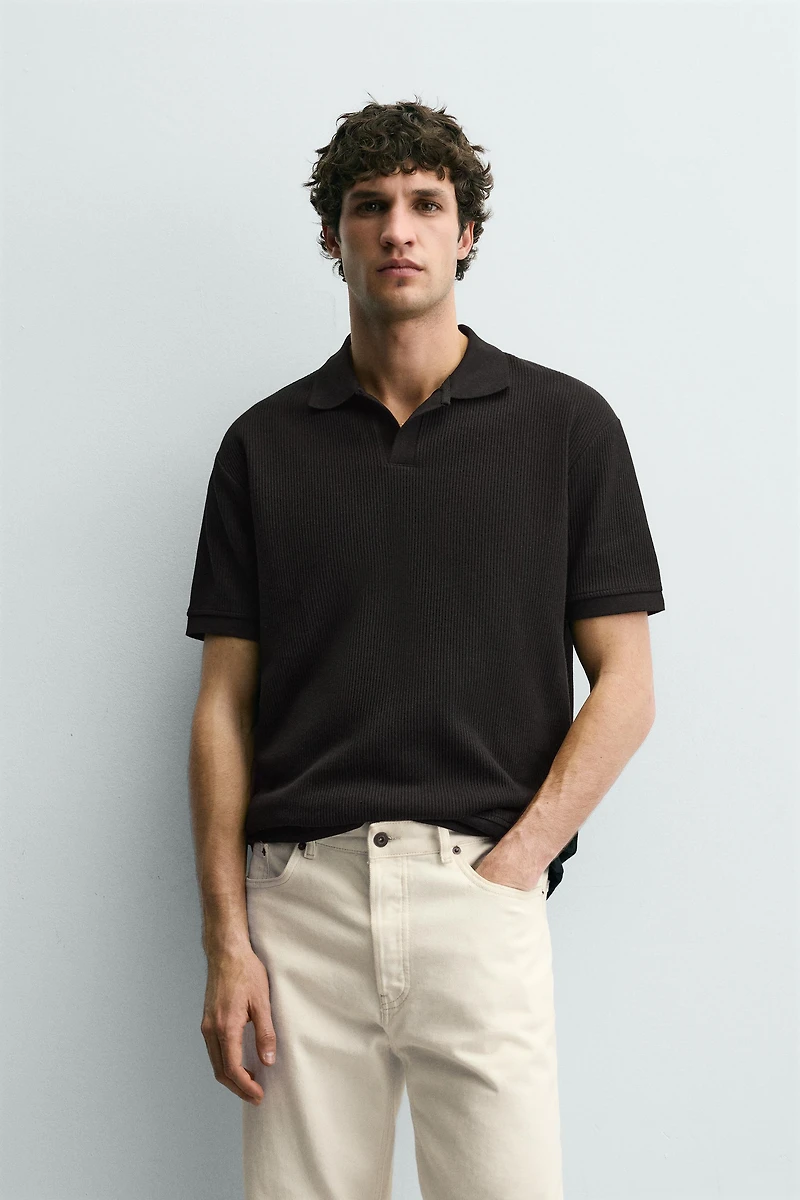 VERTICAL TEXTURED POLO
