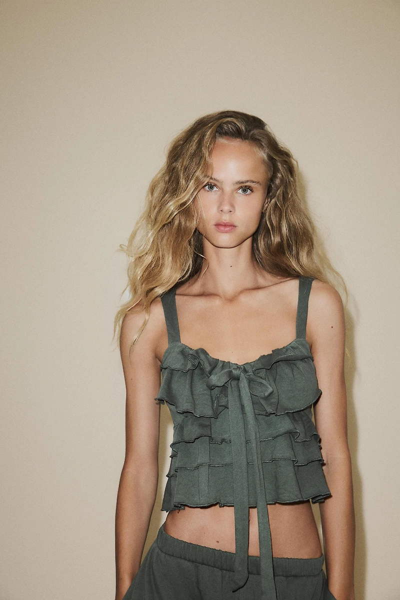RUFFLED BOW TOP