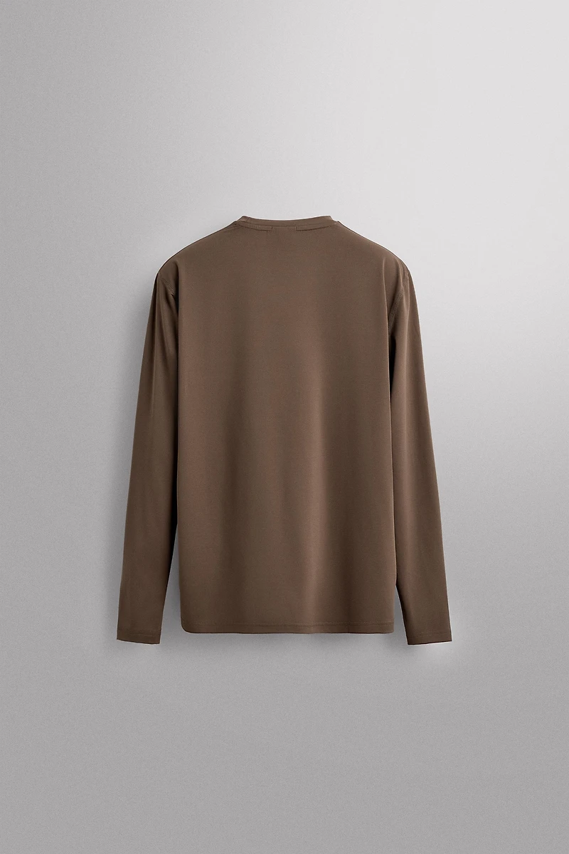 BASIC LONG SLEEVE TECHNICAL T-SHIRT