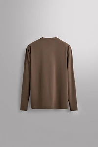 BASIC LONG SLEEVE TECHNICAL T-SHIRT