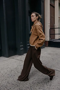 PULL EN MAILLE AVEC BANDANA ET DENTELLE