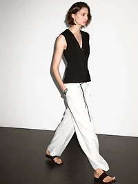 V-neck knit vest
