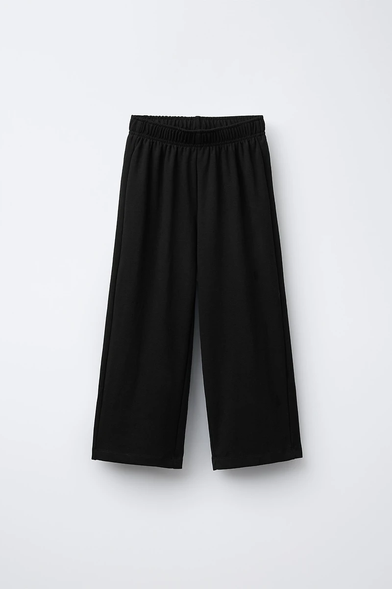 SOLID WIDE LEG PLUSH SWEATSHIRT AND PANTS SET