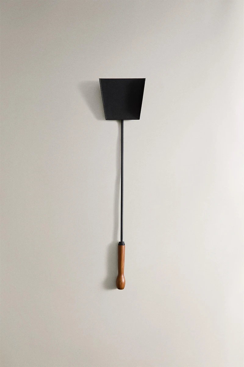 IRON ASH SHOVEL FOR CHIMNEY