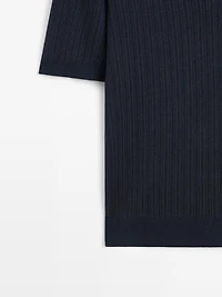 Polo en maille texturée à manches courtes
