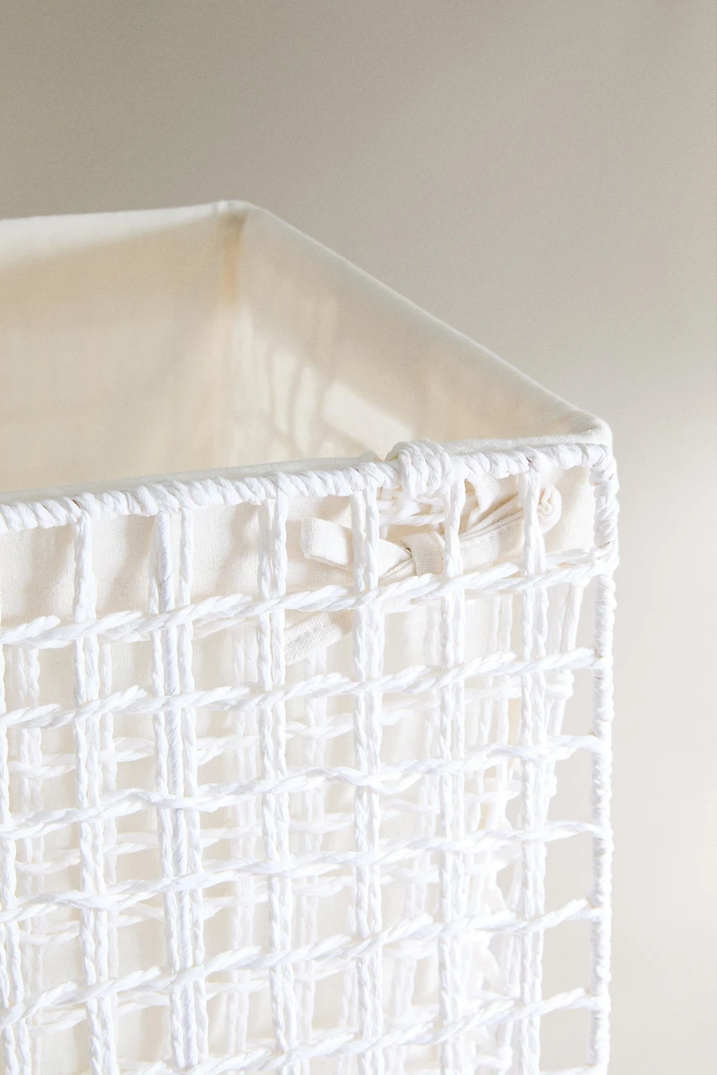 LAUNDRY HAMPER WITH FABRIC LINING