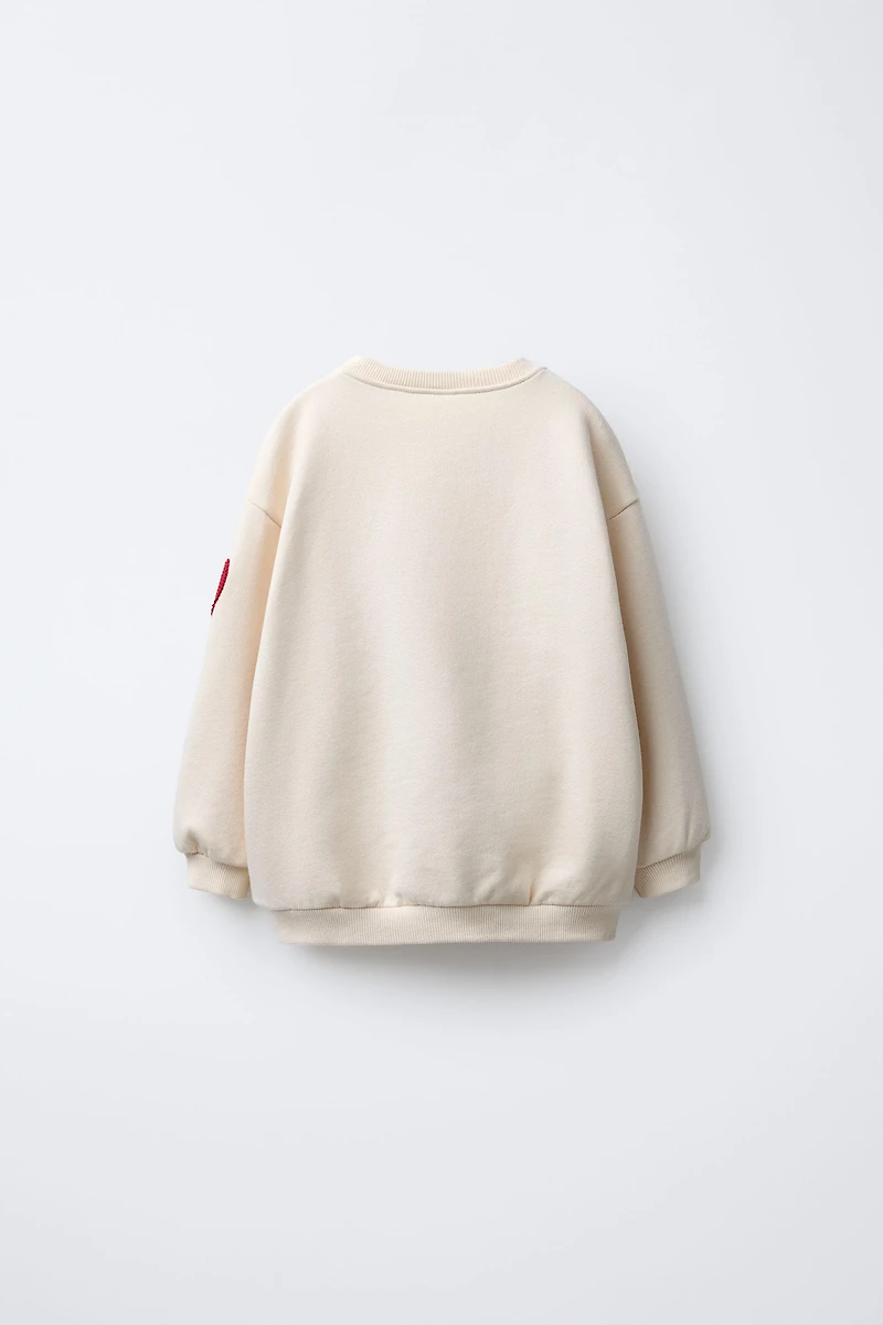 EMBROIDERED HEART SWEATSHIRT