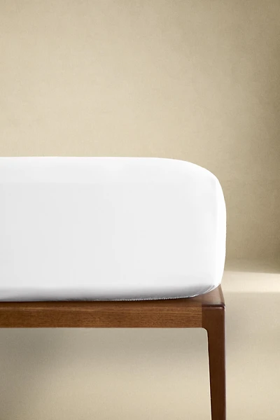 THICK SATEEN FITTED SHEET (300 THREAD COUNT