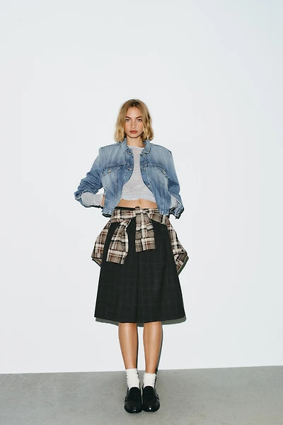 LONG PLAID PLEATED SHORTS