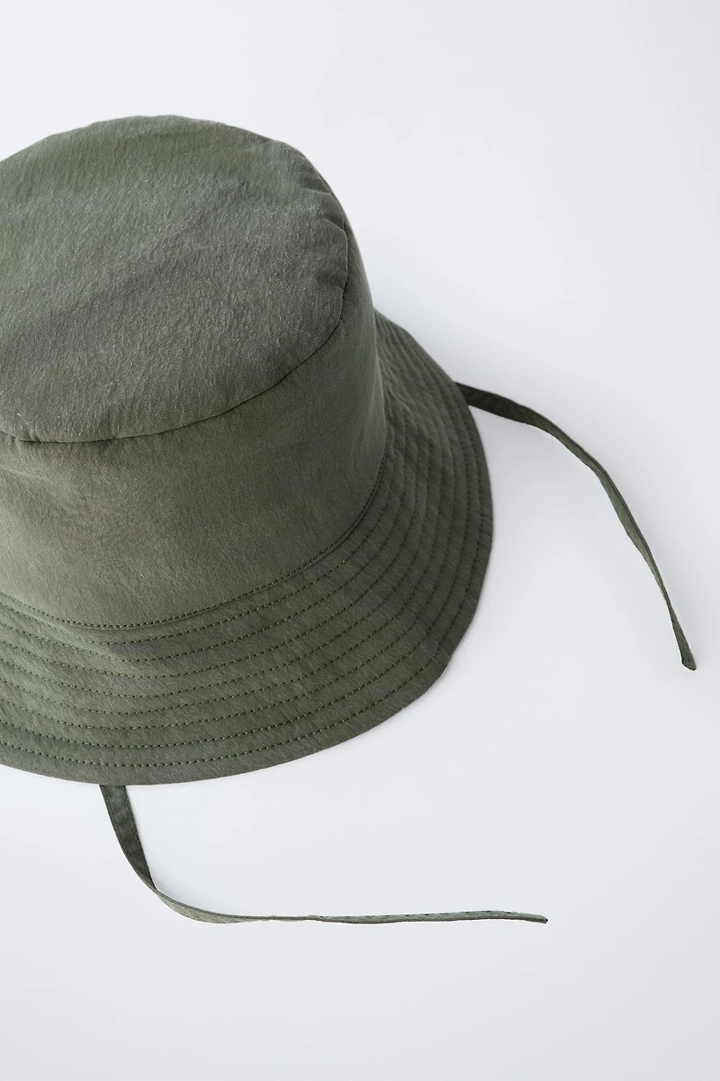 CHAPEAU BOB EN PEAU DE MOUTON ET VELOURS CÔTELÉ