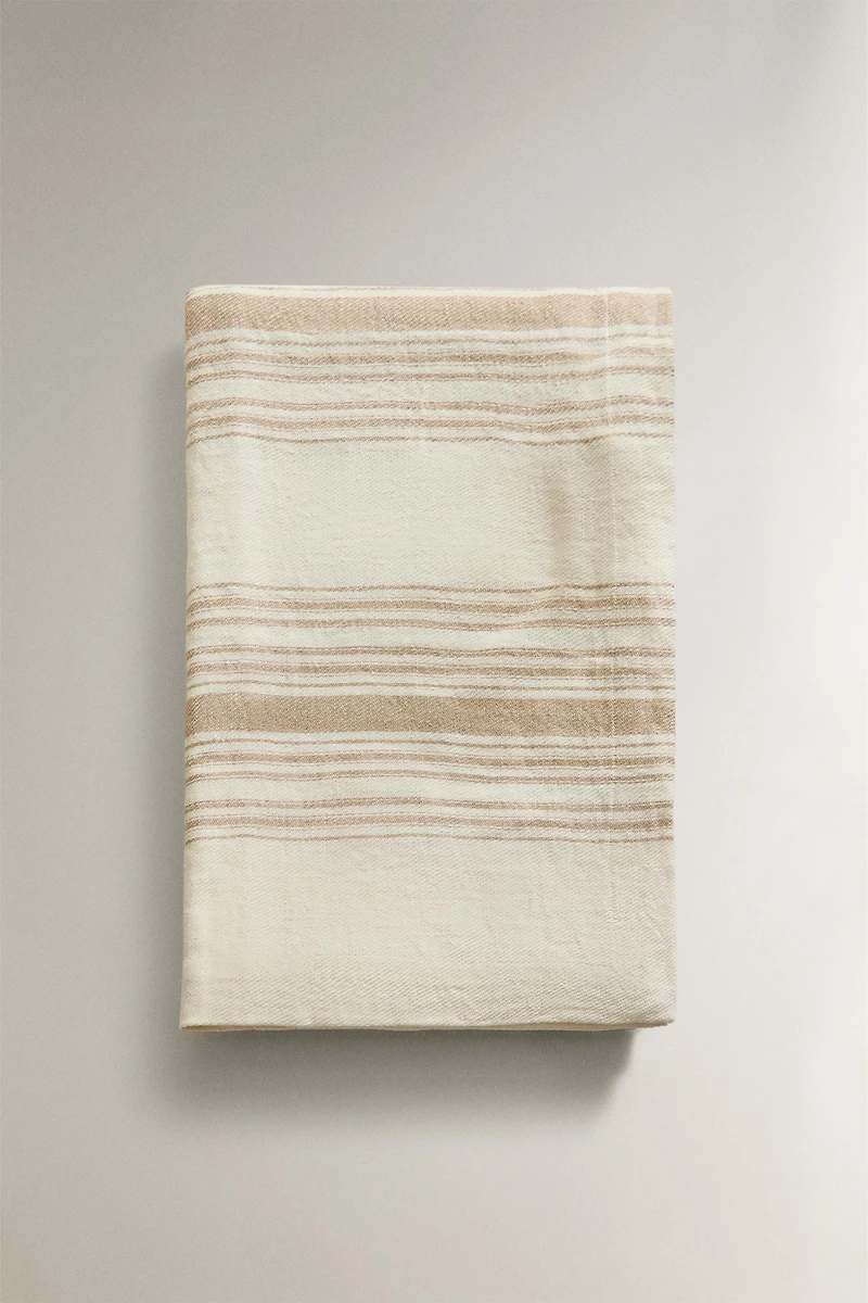 EXTRA-LARGE STRIPED LINEN BLANKET