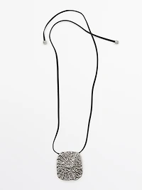 Collier médaillon texturé