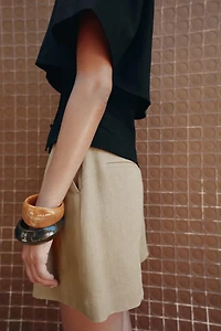 LINEN BELTED BERMUDA SHORTS
