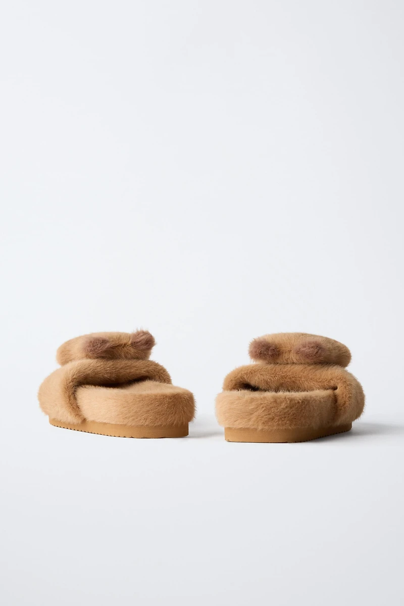 CAPYBARA CAPYFUN © HOUSE SLIPPERS