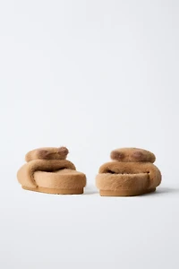 CAPYBARA CAPYFUN © HOUSE SLIPPERS