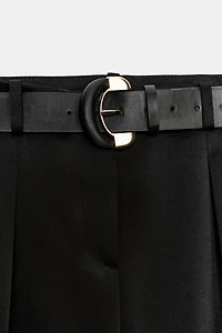 SATIN BARREL BELTED PANTS