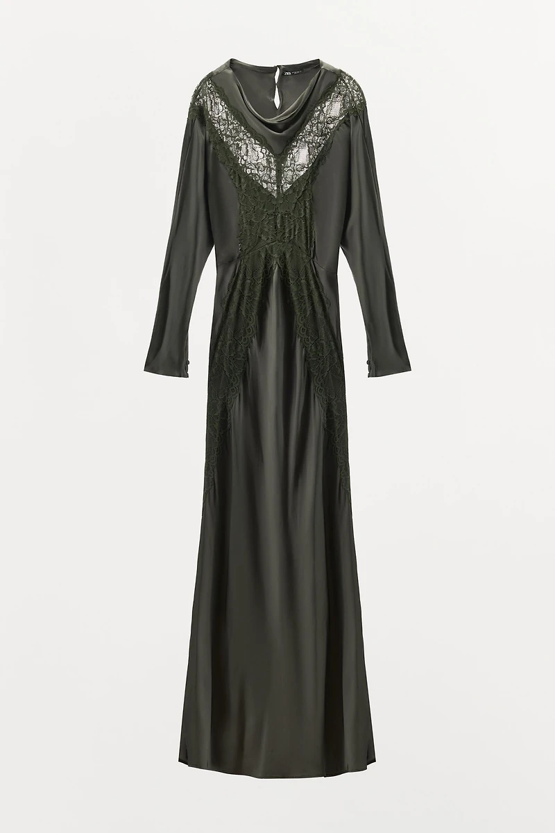 ROBE SATINÉE AVEC DENTELLE ET MANCHES CHAUVE-SOURIS