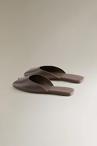 LEATHER MULES