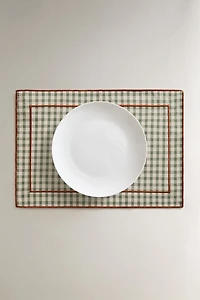 CHECK AND TOPSTITCHED PLACEMAT