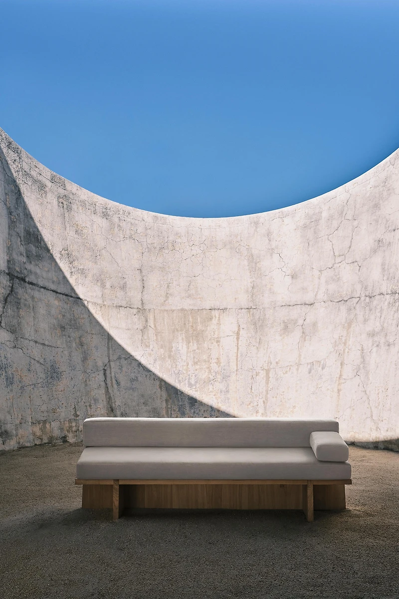 DAYBED 01