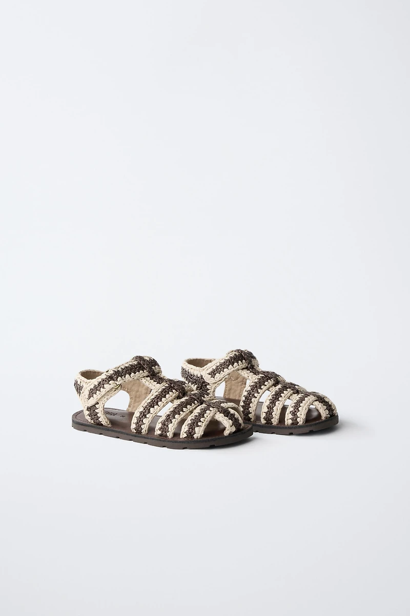 HOOK AND LOOP FASTENING FISHERMAN SANDALS