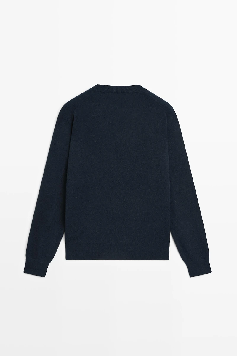 100% cashmere knit sweater