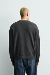 PULL STRUCTURÉ DÉLAVÉ