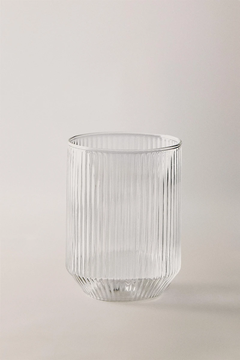BOROSILICATE GLASS TUMBLER WITH RAISED LINES