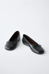 BALLERINES EN CUIR À NŒUD