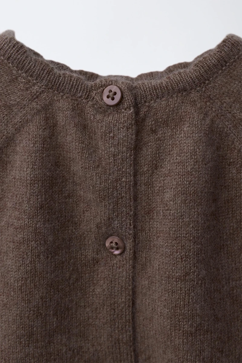 100% CASHMERE SWEATER