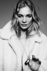 COEUR NOCTURNE NECKLACE SET 75ML (2.53 FL.OZ) + 1.6G (0.06 OZ).