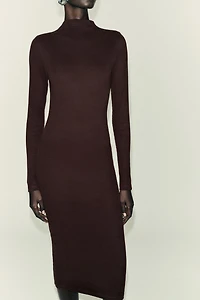 ROBE MI-LONGUE CÔTELÉE