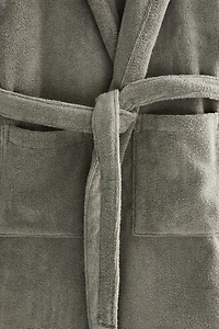EXTRA SOFT HOODED BATHROBE (380 GXM²)
