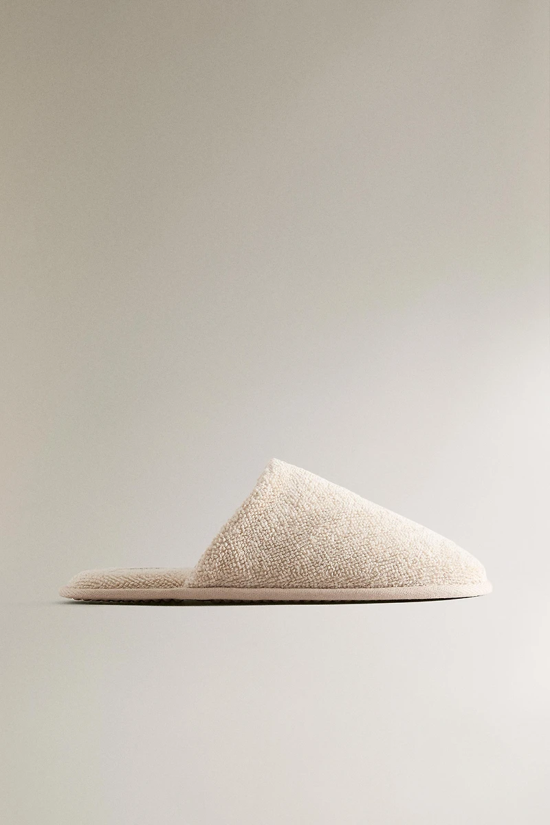 CHAUSSONS DE BAIN POINT RIZ
