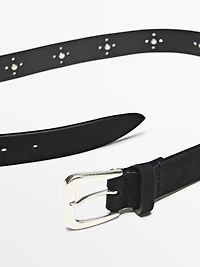 Ceinture ajourée à clous