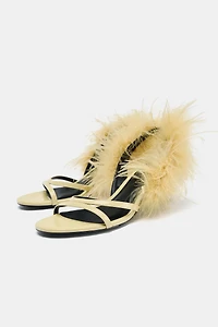 SANDALES À TALONS MÉTALLISÉS PLUMES
