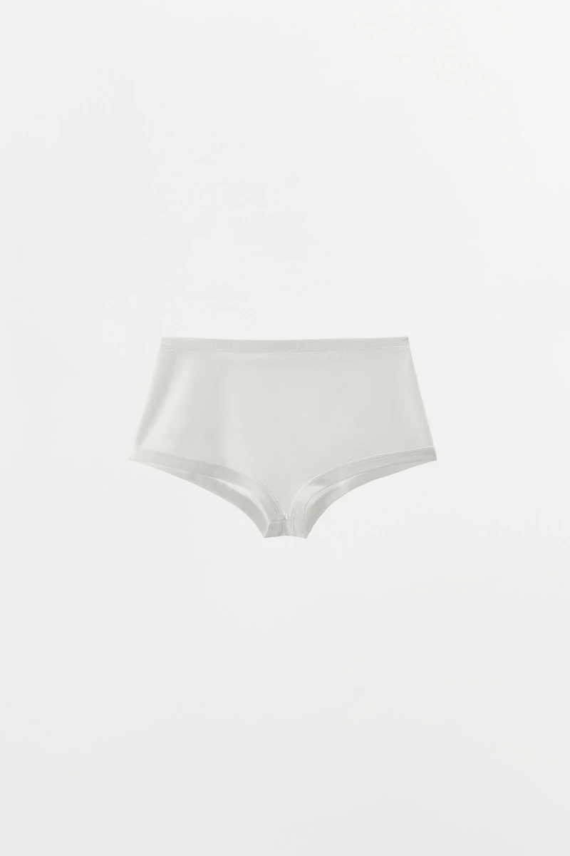 WIDE MODAL BRIEFS
