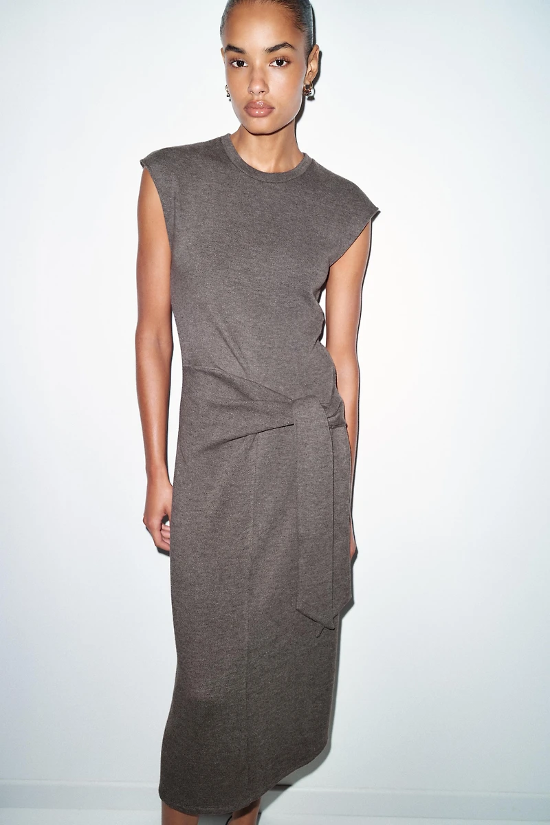 SOFT KNOTTED DRESS