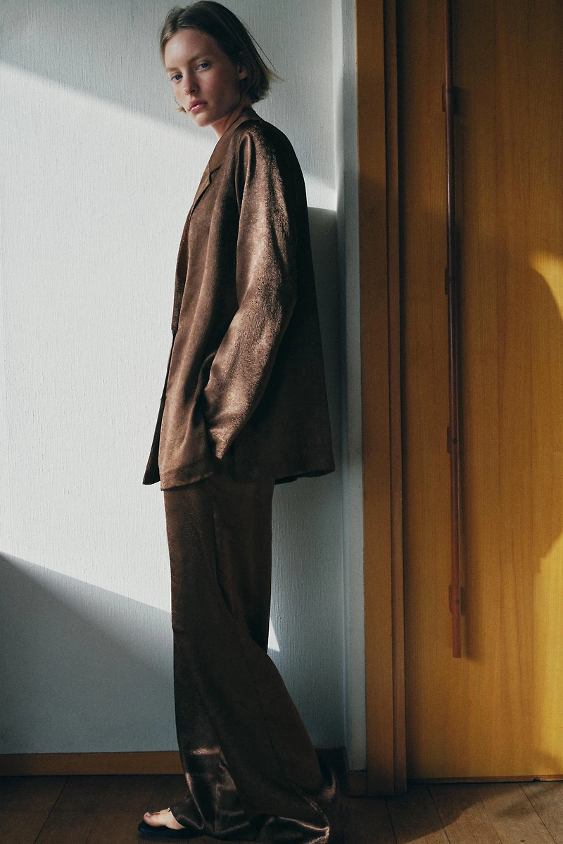 WRINKLE-LOOK FLOWY PANTS