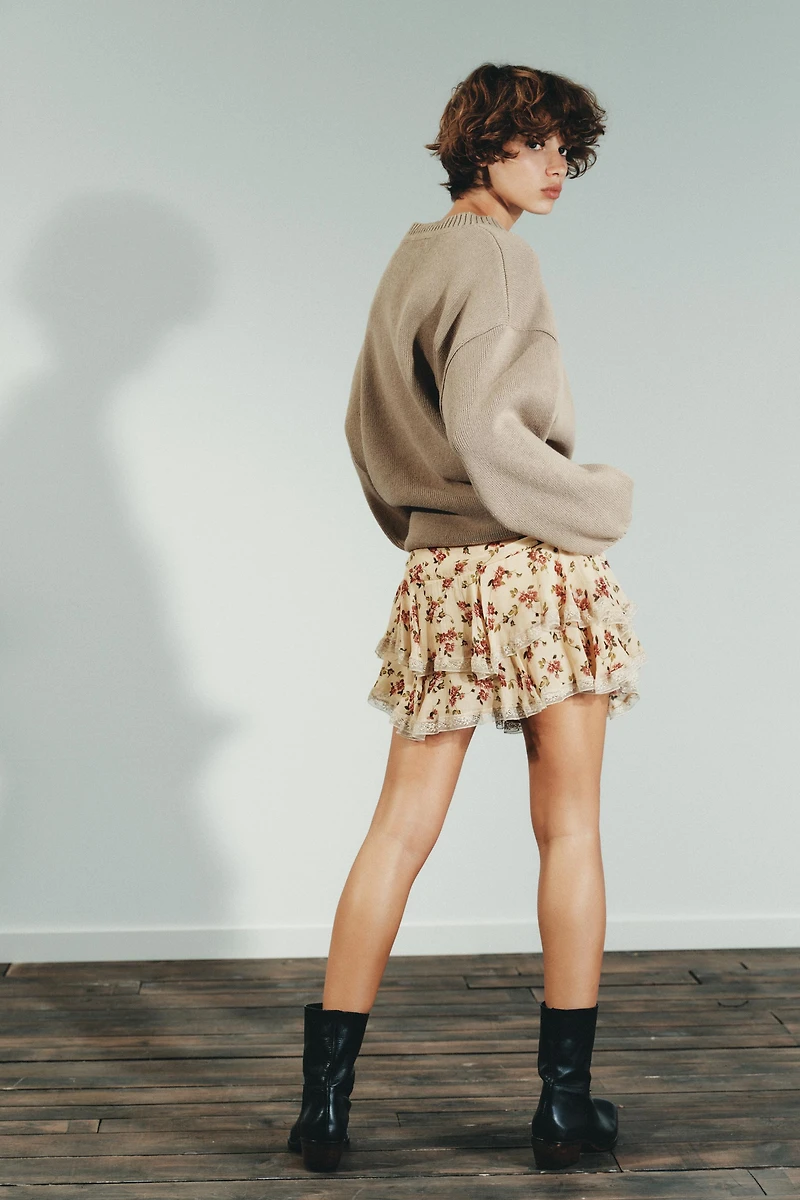 FLORAL RUFFLE MINI SKIRT