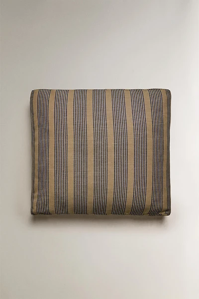 STRIPED SEAT CUSHION
