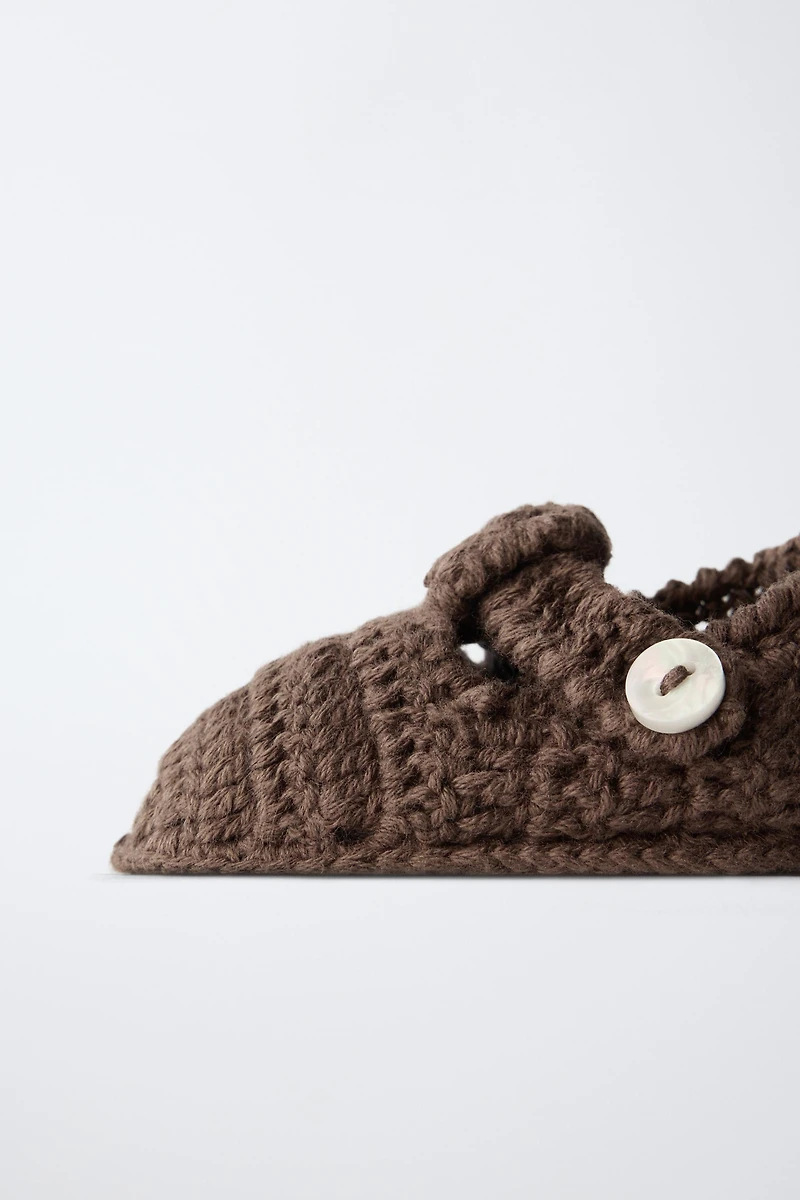 CHAUSSONS EN MAILLE BOUTON