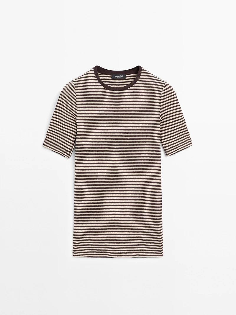 Short sleeve striped shirt