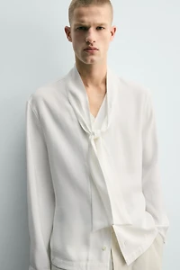 FLOWY TIE SHIRT