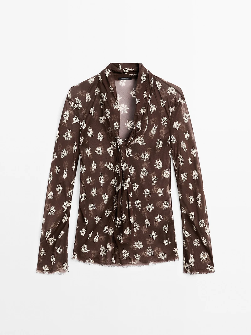 Flowing shirt with scarf collar