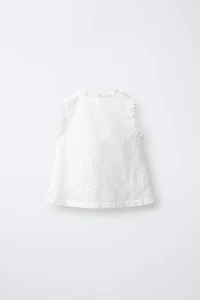 EMBROIDERED LACE TRIM BLOUSE