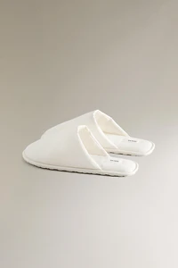 CHAUSSONS OUVERTS À L’ARRIÈRE TISSU TECHNIQUE