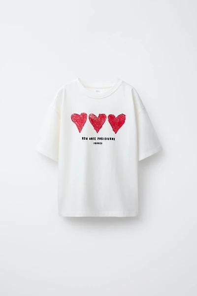 HEARTS EMBROIDERED TEXT T-SHIRT